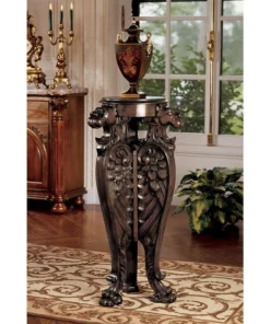 Design Toscano Evenswood Manor Winged Lion Pedestal